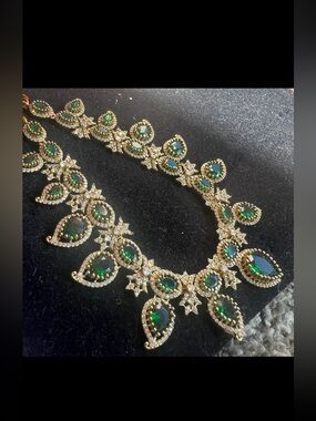 Gorgeous emerald and clear crystal mango pendant customized necklac